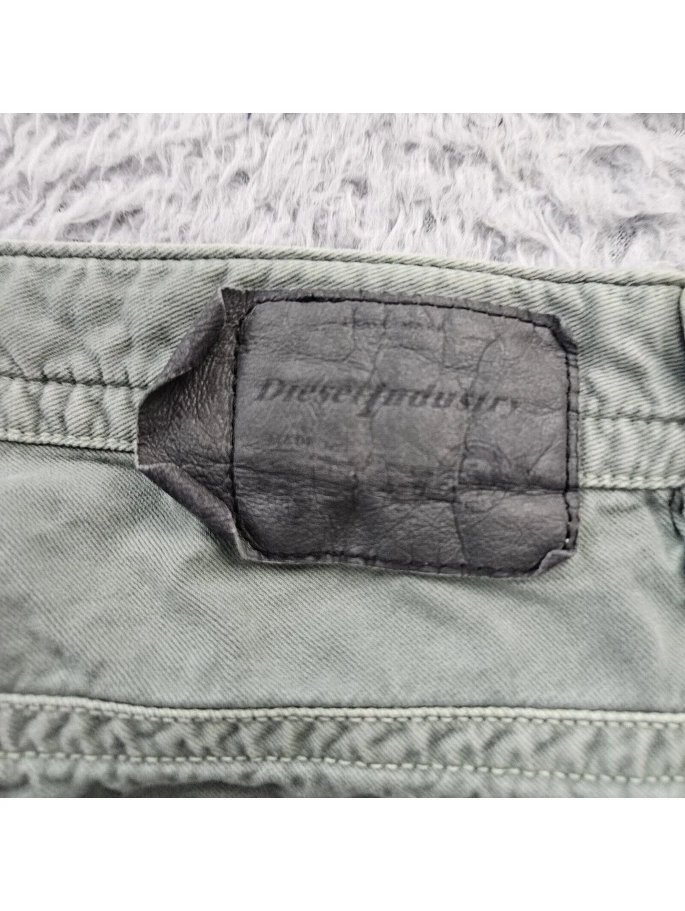 DIESEL Jeans Men THAVAR 30 (fits 32x32) Slim Skinny Green